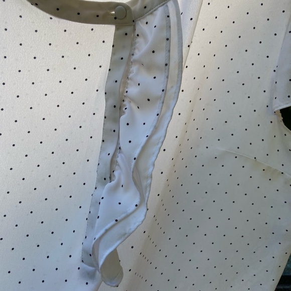 Maison Jules White with Black Polka Dot Blouse - Picture 4 of 6